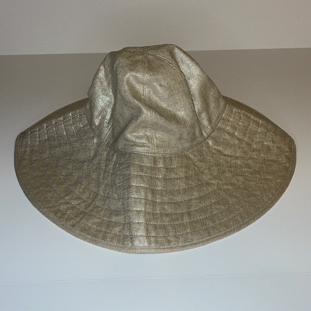 Badgley Mischka gold/light champagne hat